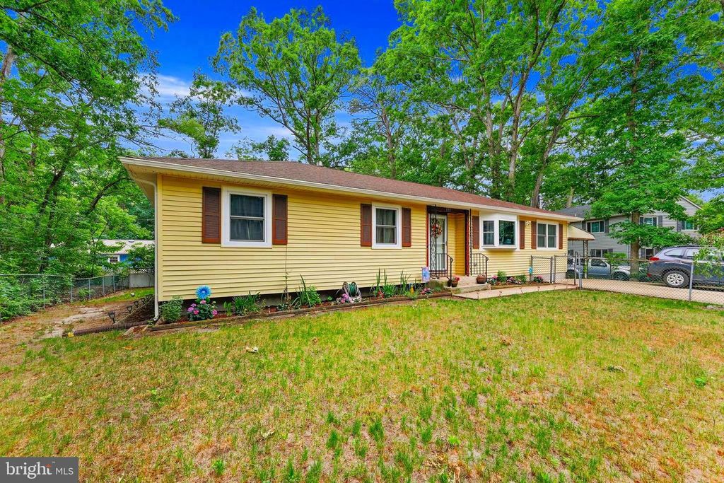 153 LILAC ST, Browns Mills, NJ 08015