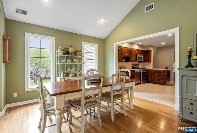 485 Eisenhower Court, Wyckoff, NJ 07481