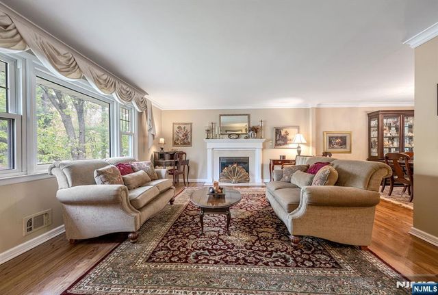 485 Eisenhower Court, Wyckoff, NJ 07481