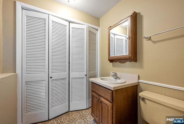 485 Eisenhower Court, Wyckoff, NJ 07481