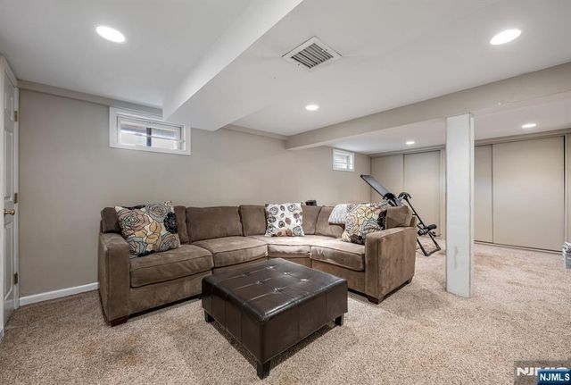 485 Eisenhower Court, Wyckoff, NJ 07481