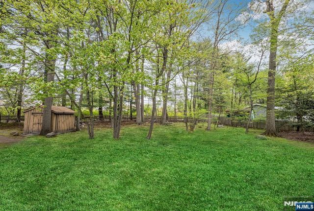 485 Eisenhower Court, Wyckoff, NJ 07481