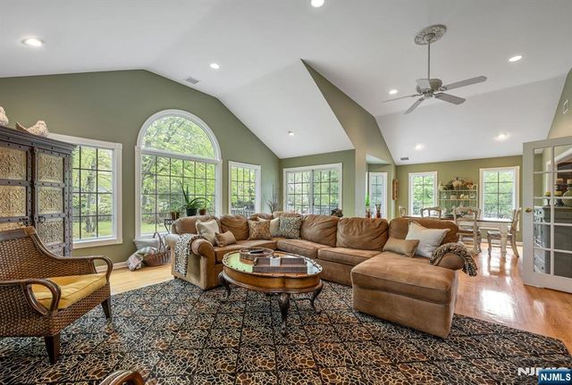 485 Eisenhower Court, Wyckoff, NJ 07481
