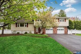 485 Eisenhower Court, Wyckoff, NJ 07481
