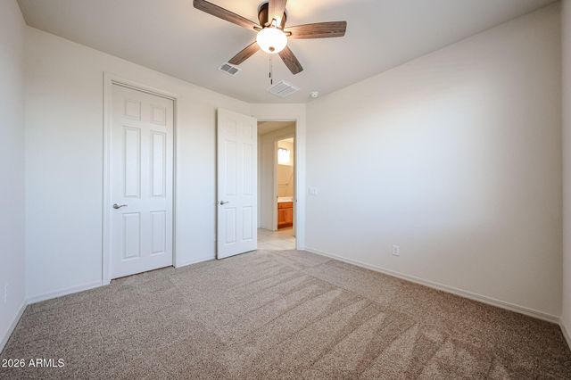 7004 W HEDGE HOG Place, Peoria, AZ 85383