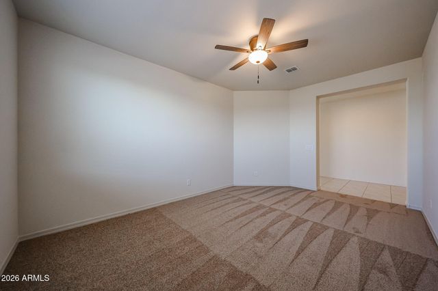 7004 W HEDGE HOG Place, Peoria, AZ 85383