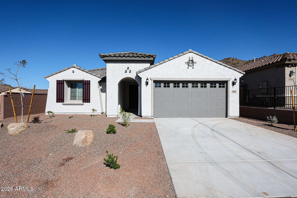7004 W HEDGE HOG Place, Peoria, AZ 85383