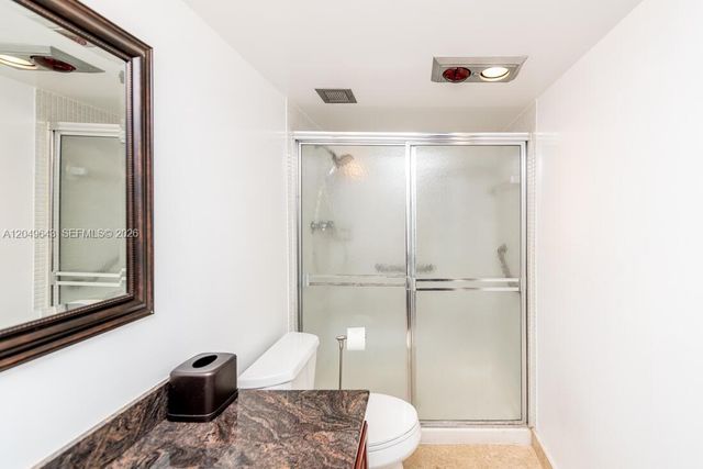 1985 S Ocean Dr 2Q, Hallandale Beach, FL 33009