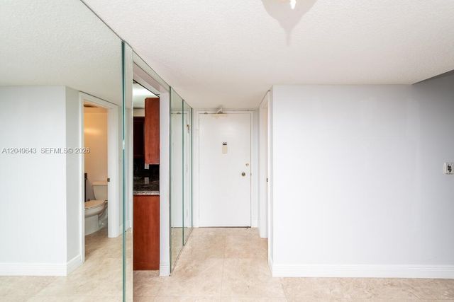 1985 S Ocean Dr 2Q, Hallandale Beach, FL 33009