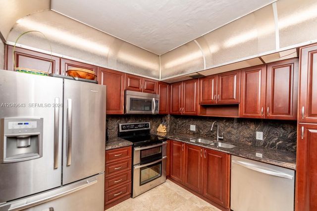 1985 S Ocean Dr 2Q, Hallandale Beach, FL 33009