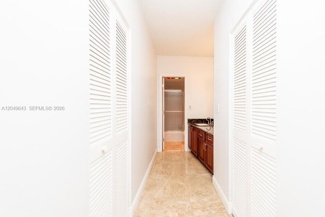 1985 S Ocean Dr 2Q, Hallandale Beach, FL 33009