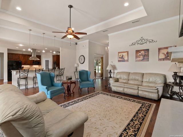 1041 SPANISH TRL, New Braunfels, TX 78132
