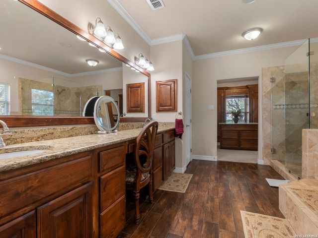 1041 SPANISH TRL, New Braunfels, TX 78132