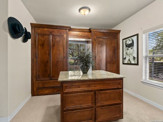 1041 SPANISH TRL, New Braunfels, TX 78132