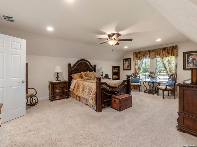 1041 SPANISH TRL, New Braunfels, TX 78132
