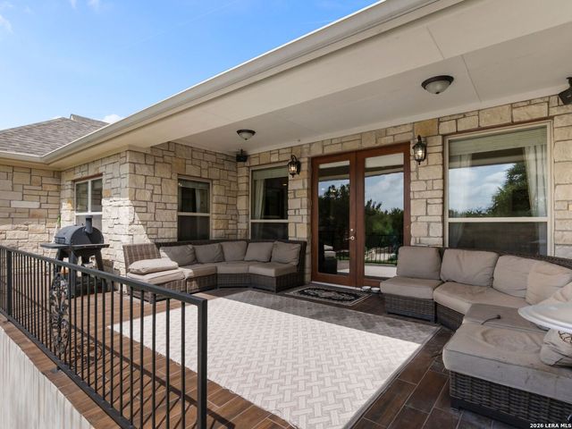 1041 SPANISH TRL, New Braunfels, TX 78132