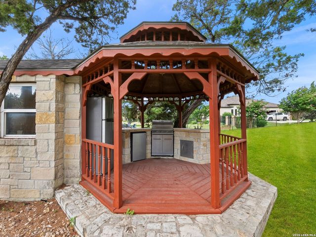 1041 SPANISH TRL, New Braunfels, TX 78132