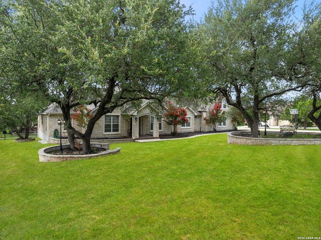 1041 SPANISH TRL, New Braunfels, TX 78132