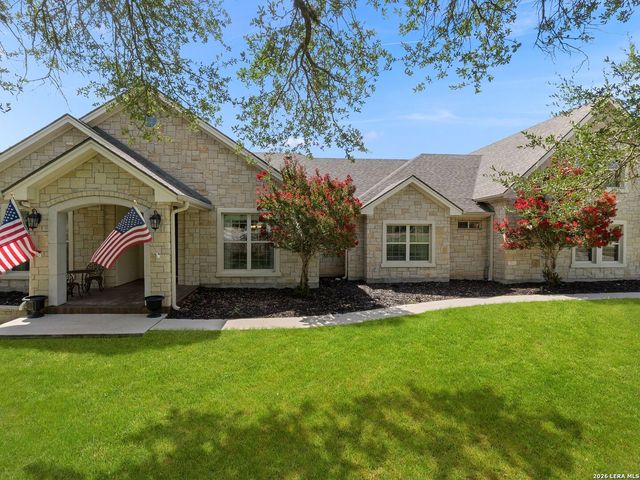 1041 SPANISH TRL, New Braunfels, TX 78132