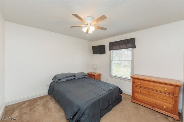 3204 Thorn Tree Drive, North Royalton, OH 44133