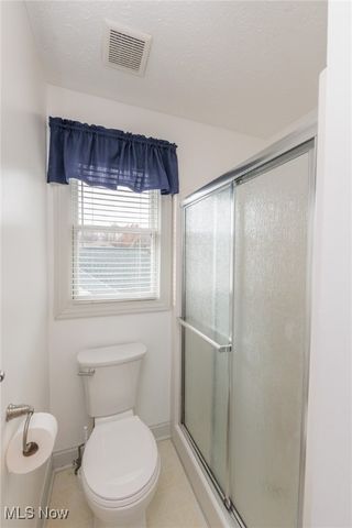 3204 Thorn Tree Drive, North Royalton, OH 44133