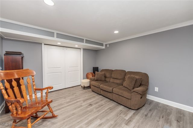 3204 Thorn Tree Drive, North Royalton, OH 44133