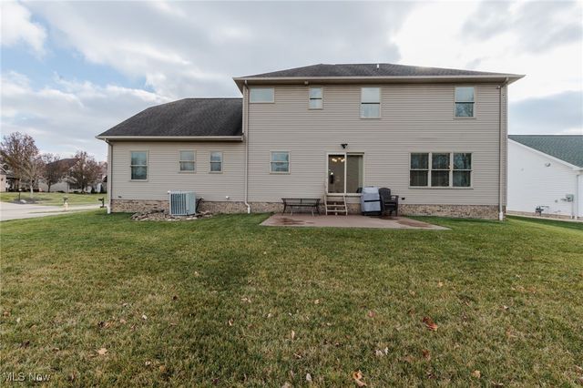 3204 Thorn Tree Drive, North Royalton, OH 44133