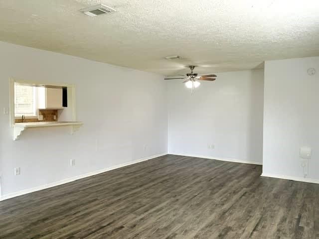 2835 Pilgrims Point Drive, Webster, TX 77598