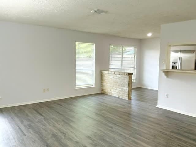 2835 Pilgrims Point Drive, Webster, TX 77598