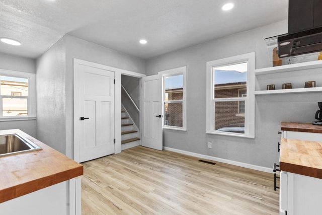 1706 W Oklahoma AVENUE, Milwaukee, WI 53215