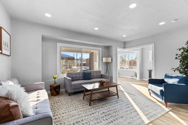 1706 W Oklahoma AVENUE, Milwaukee, WI 53215