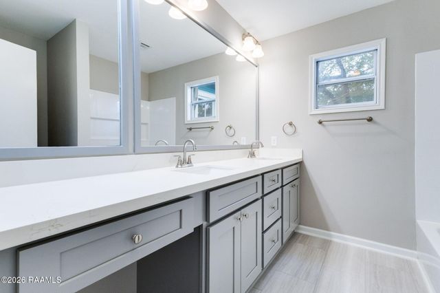 220 S Vivian, Eunice, LA 70535