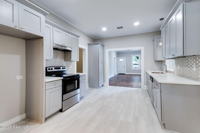 220 S Vivian, Eunice, LA 70535