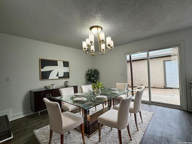 6631 Spring Hurst, San Antonio, TX 78249