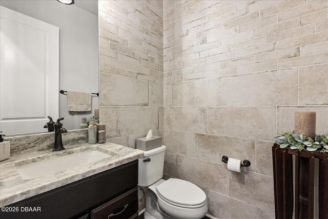 140 Azure Mist Way, Daytona Beach, FL 32124