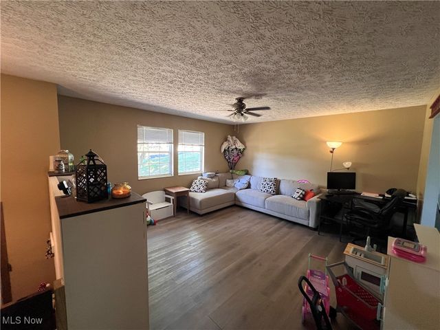 61220 Kadon Drive, New Concord, OH 43762