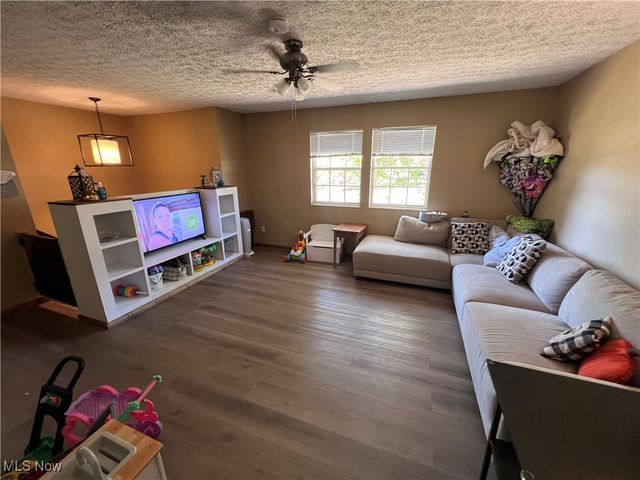 61220 Kadon Drive, New Concord, OH 43762