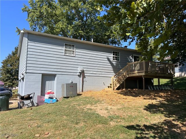 61220 Kadon Drive, New Concord, OH 43762