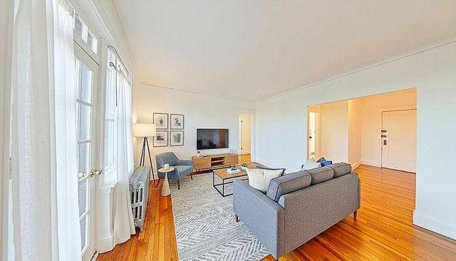 2031 Commonwealth Ave 16, Boston, MA 02135