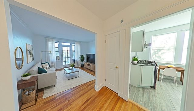 2031 Commonwealth Ave 16, Boston, MA 02135
