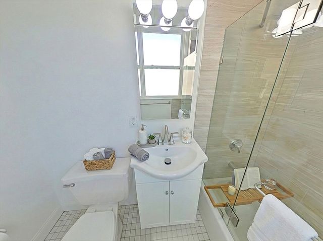2031 Commonwealth Ave 16, Boston, MA 02135