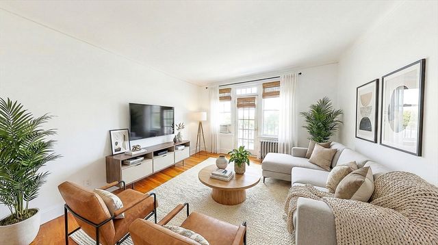 2031 Commonwealth Ave 16, Boston, MA 02135