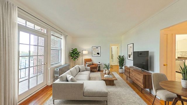 2031 Commonwealth Ave 16, Boston, MA 02135