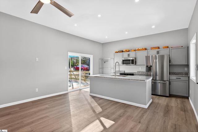 35 Henry Street, Greenville, SC 29605