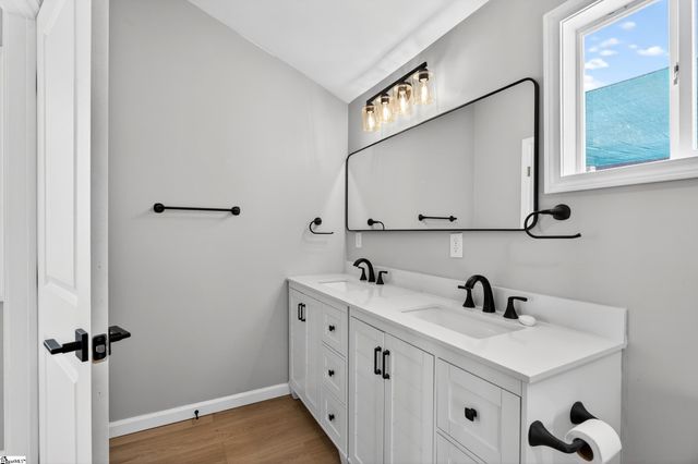 35 Henry Street, Greenville, SC 29605