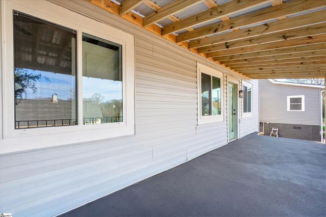 35 Henry Street, Greenville, SC 29605