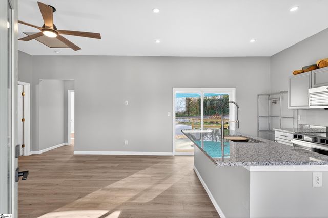 35 Henry Street, Greenville, SC 29605