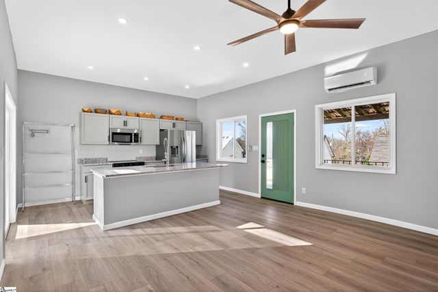 35 Henry Street, Greenville, SC 29605