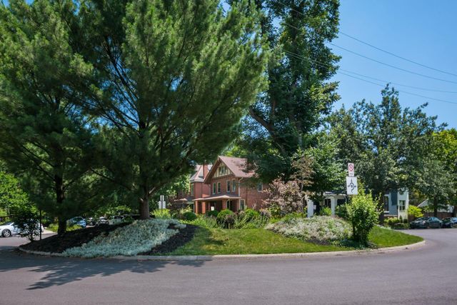 406 W 6th Avenue, Columbus, OH 43201