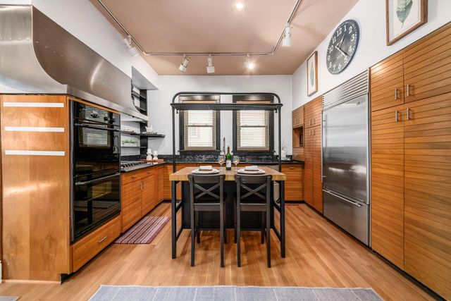 406 W 6th Avenue, Columbus, OH 43201
